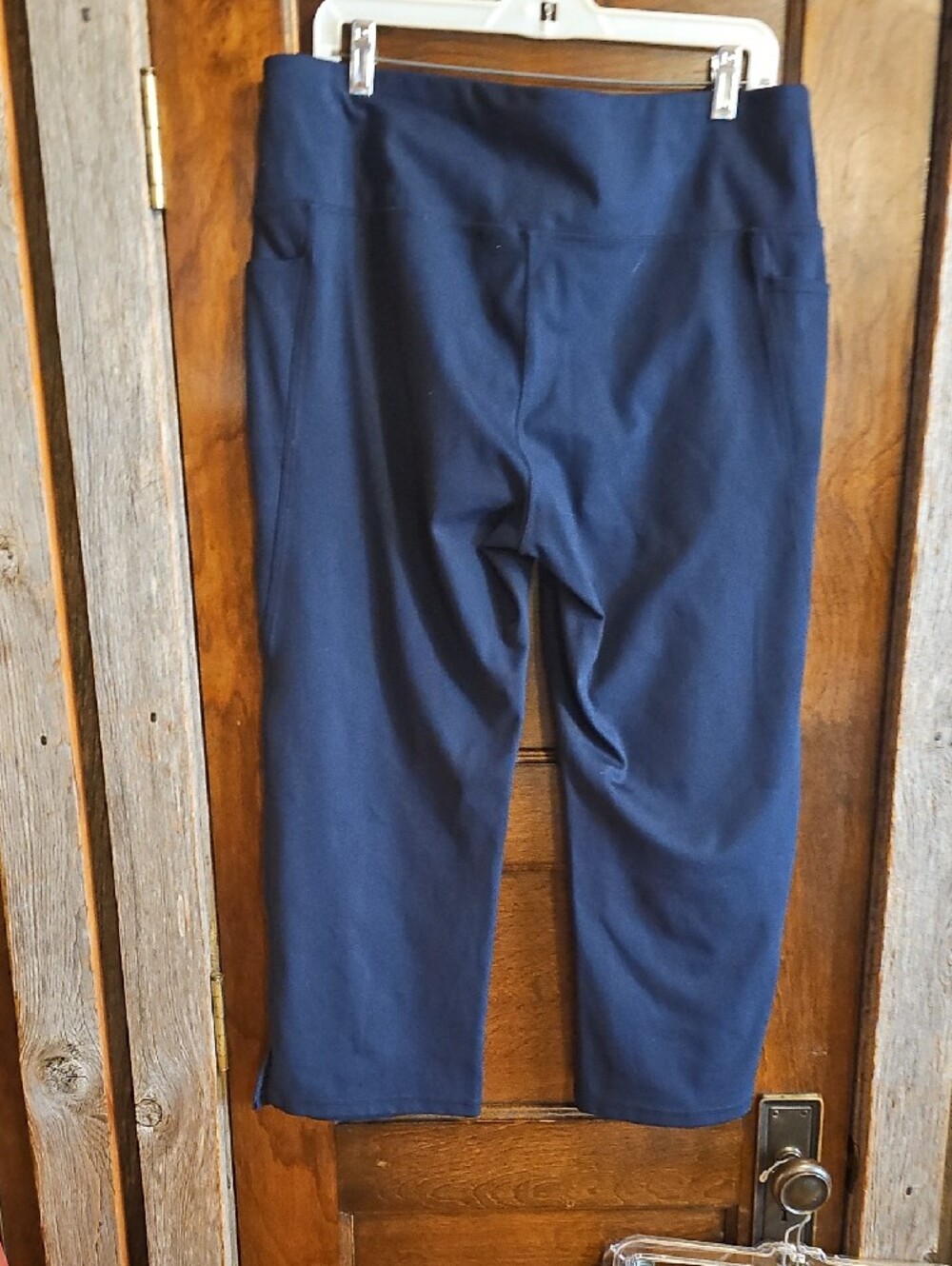 Women's Yoga Capris Pants - Picture 5 of 7